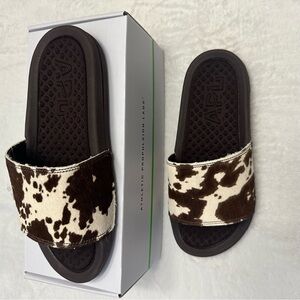 APL Women’s Iconic Cow Hair Sandals